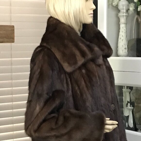 Women 47" Dark Brown Authentic Mink Fur Coat Sz 12-14 Made in Canada VTG - Picture 5 of 9